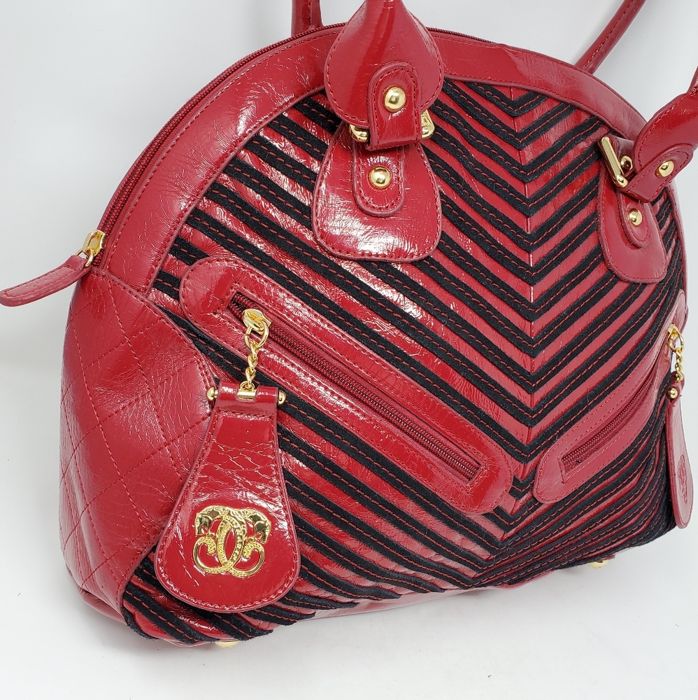 Sharif red and black patent leather handbag EUC